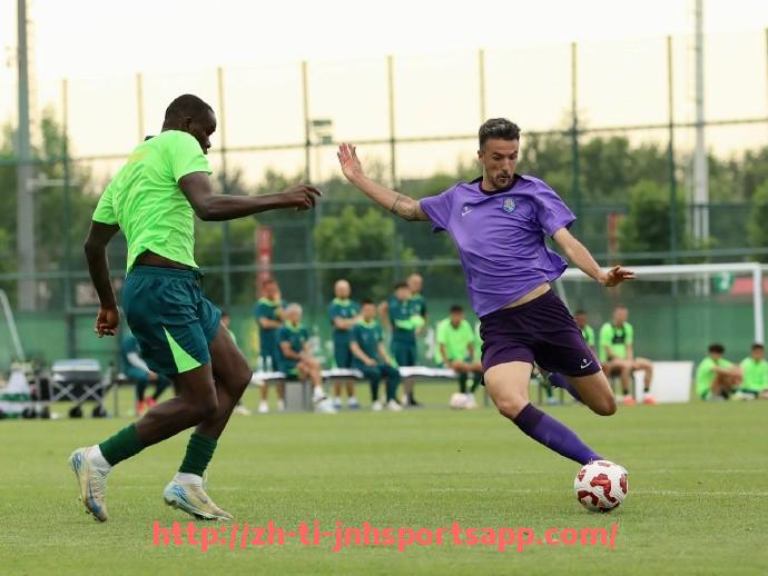 金年会app-大连一方足球队在中超的赛季表现全览