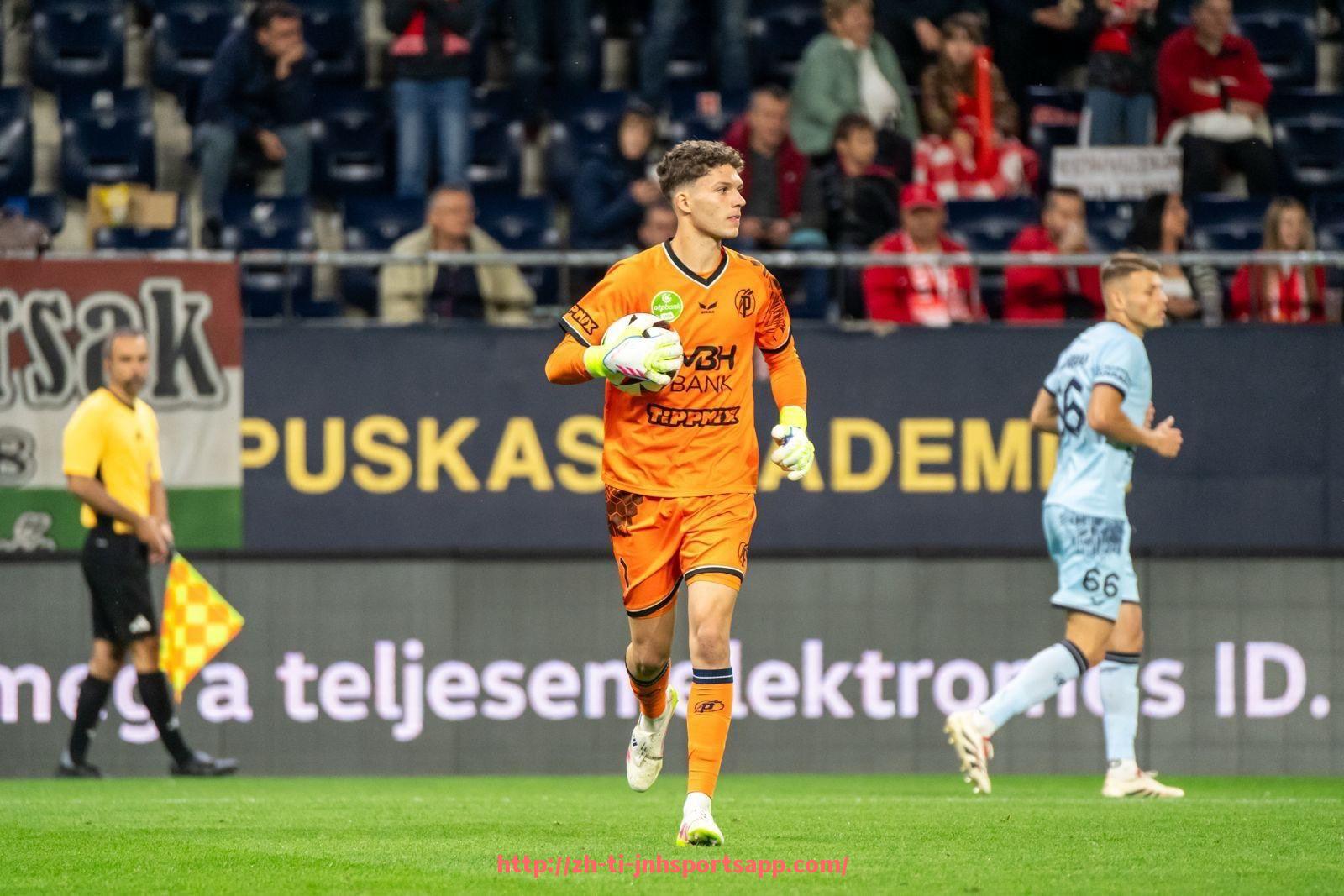 金年会app-金元风暴冲击下2017法甲转会市场的变化与球队格局重塑